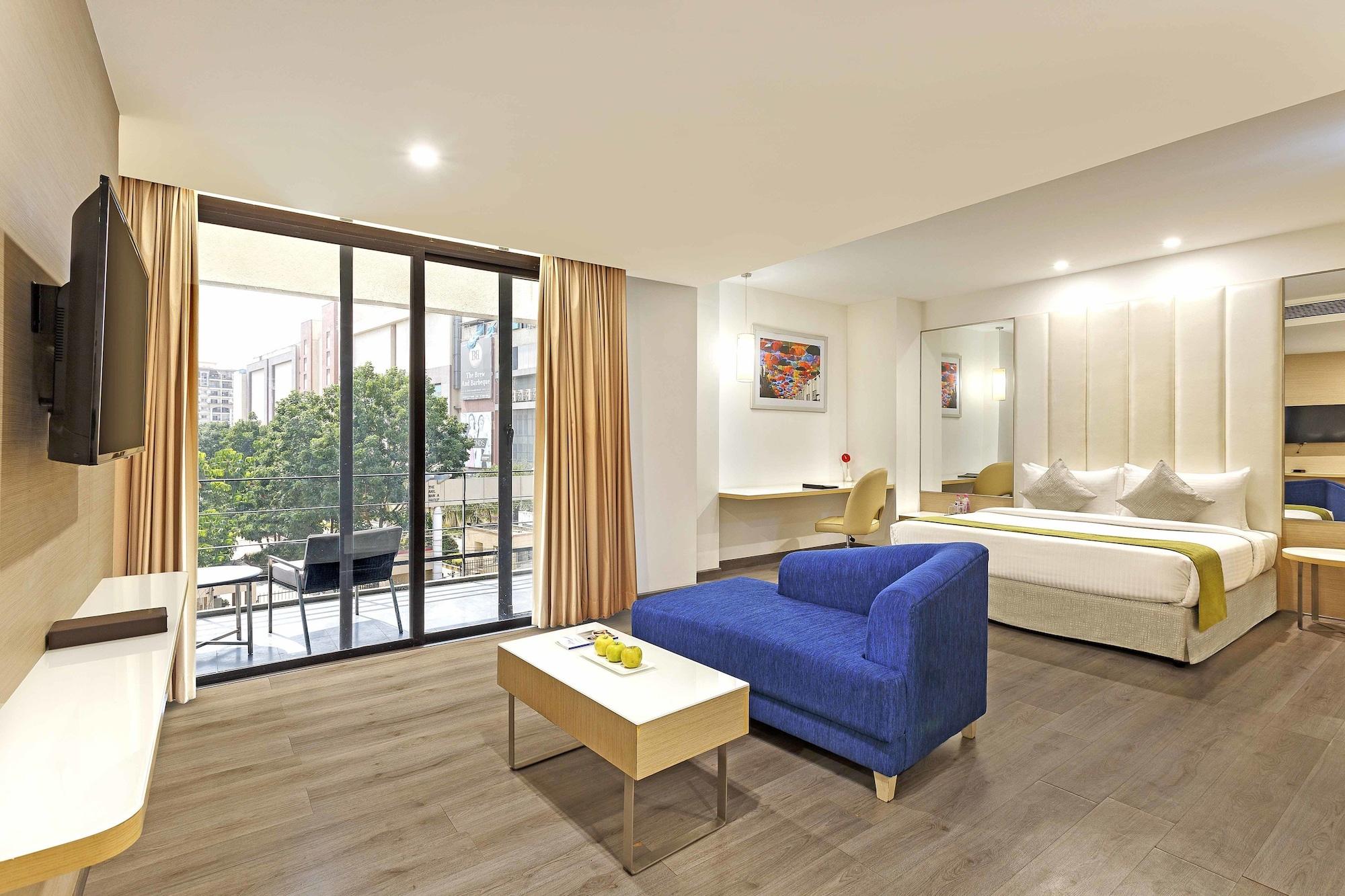 העיר בנגלור Sarovar Portico Outer Ring Road מראה חיצוני תמונה